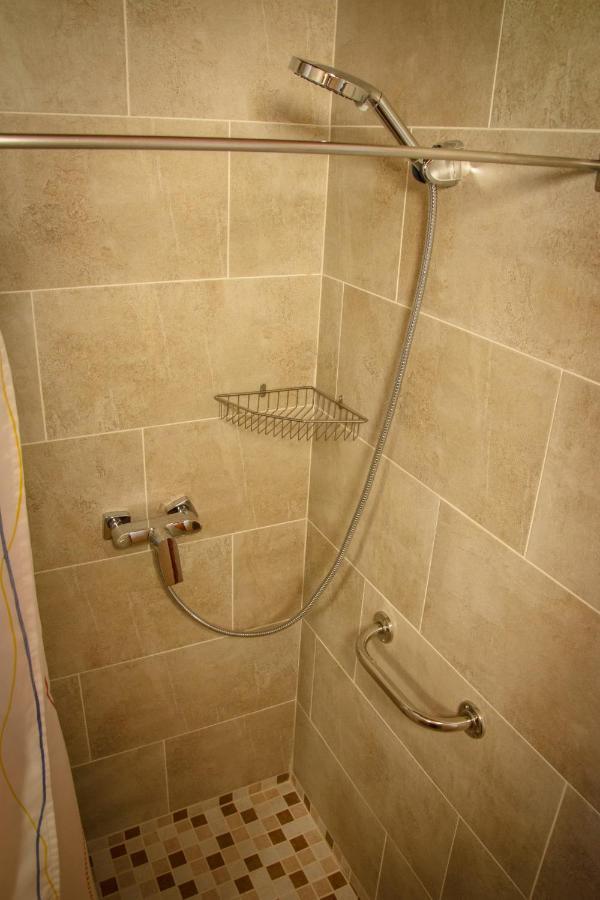 Huszar Vendeghaz Apartment Orvenyes Luaran gambar